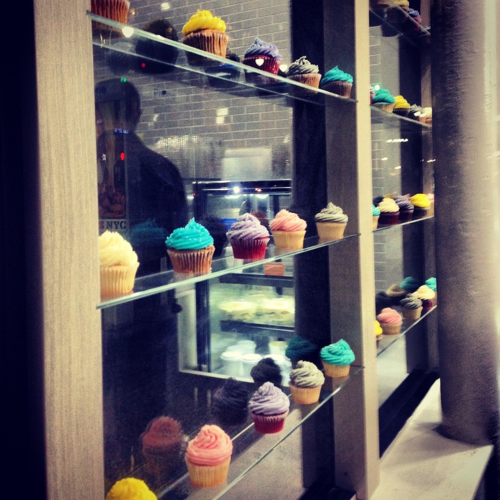 Meet your Posher, Maya